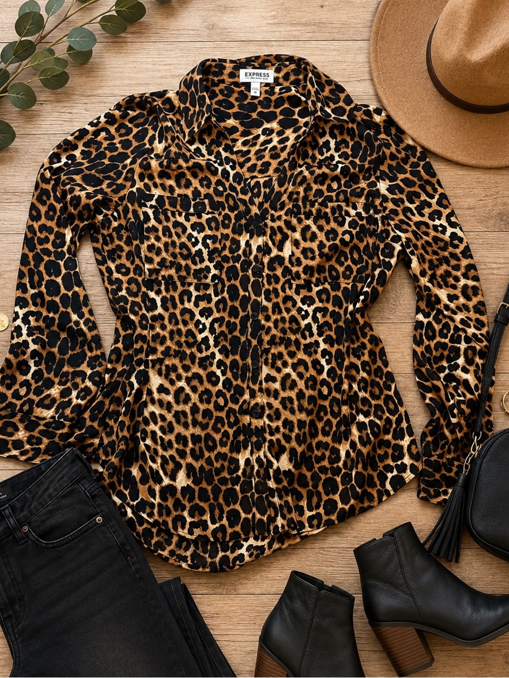 Express Women’s Leopard Print Button-Up Shirt - Brown/Black